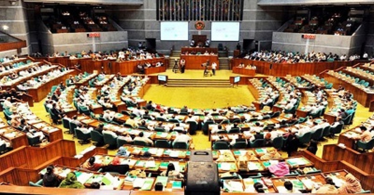 সংরক্ষিত নারী আসনের এমপিদের বেতন কত, কী কী সুবিধা পান