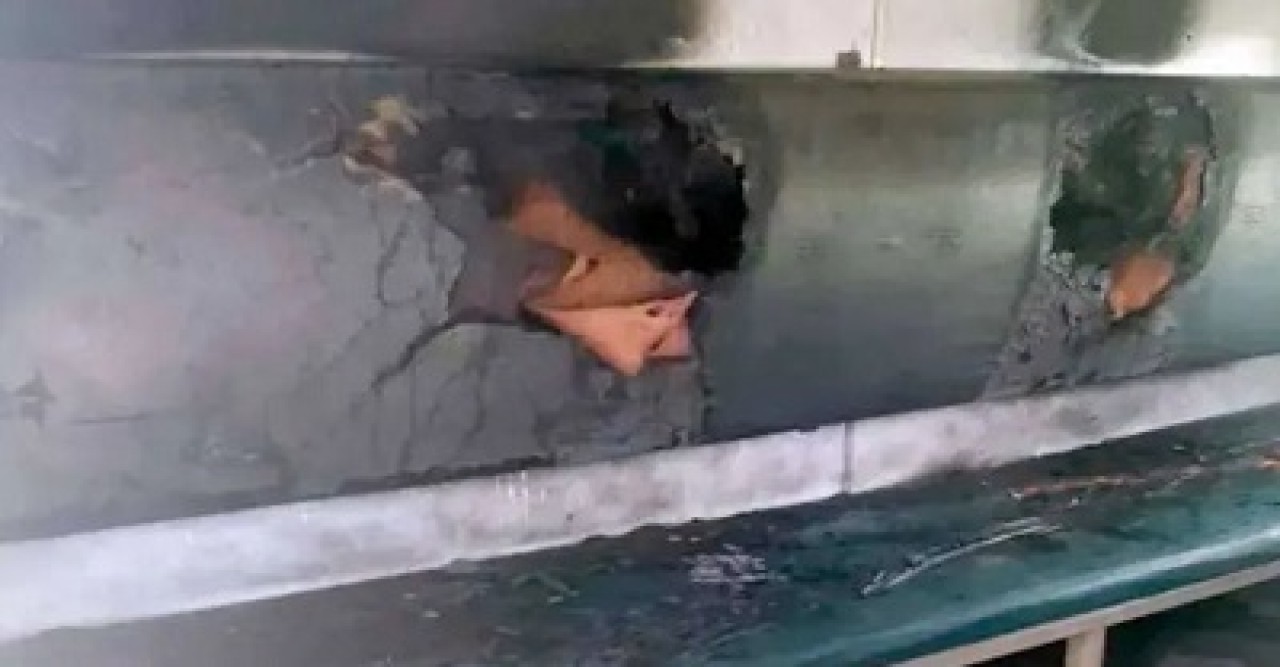 ময়মনসিংহে সকালে ট্রেনে আগুন দুর্বৃত্তদের