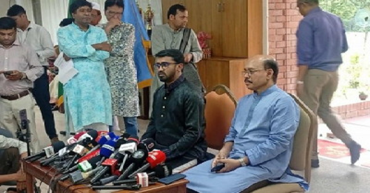 জুলাই সনদ বাস্তবায়নে সাংবিধানিক আদেশ ও গণভোট প্রশ্নে দ্বিধাবিভক্ত রাজনৈতিক দলগুলো