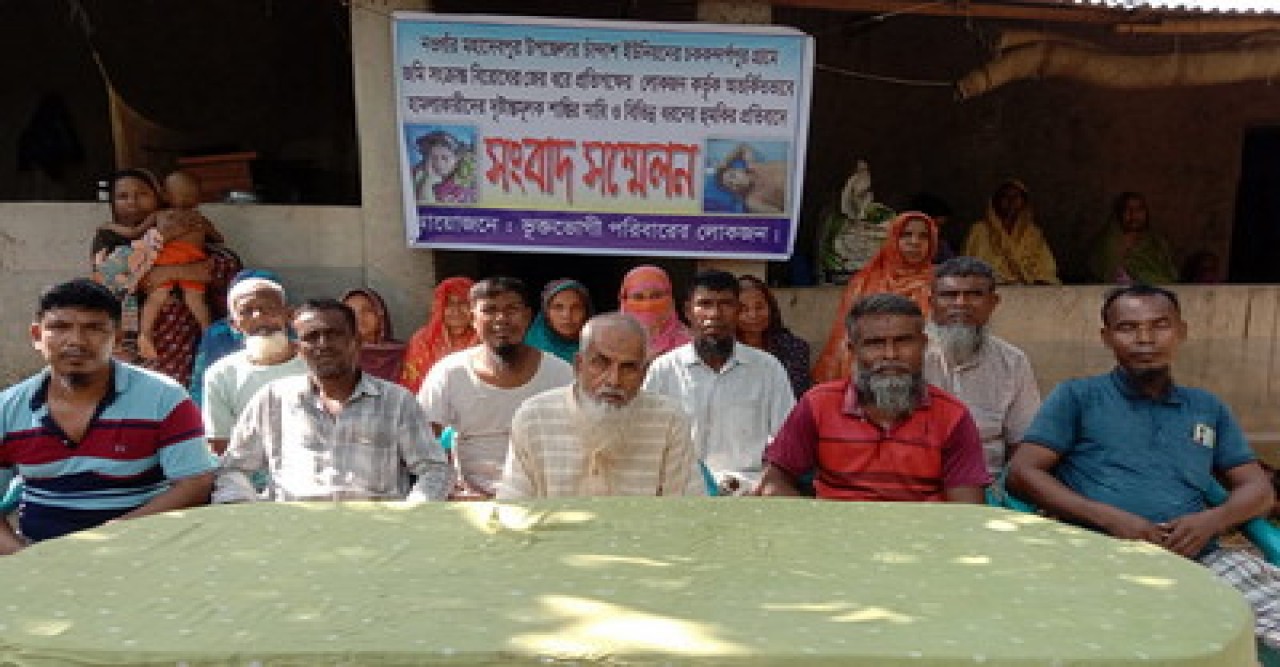 মহাদেবপুরে জমি সংক্রান্ত বিরোধের জেরে প্রতিপক্ষের অতর্কিত হামলা