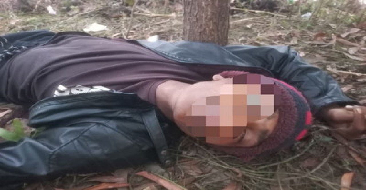 নওগাঁর মান্দায় পাখি শিকারির রহস্যজনক মৃত্যু, লাশ উদ্ধার করেছে পুলিশ