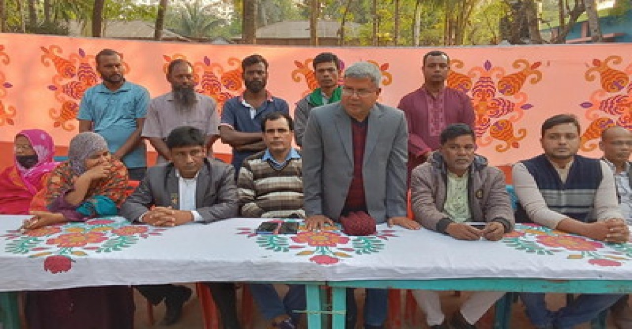 বাঘা পৌর কৃষক দলের আয়োজনে ধানের শীষ প্রতীকের উঠান বৈঠক