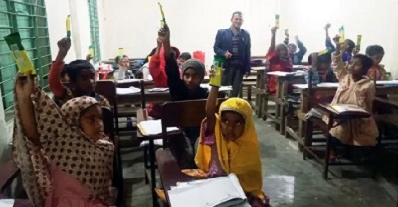 শিক্ষা বঞ্চিত মাঝেরচরের শিশুরা, নেই কোনো শিক্ষা প্রতিষ্ঠান
