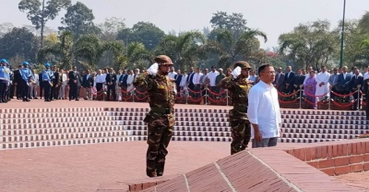 জাতীয় স্মৃতিসৌধে প্রধানমন্ত্রী তারেক রহমানের শ্রদ্ধা