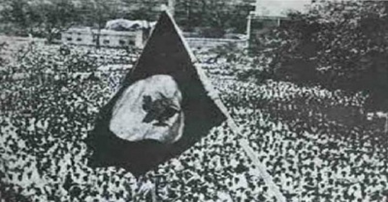 ২ মার্চ: যে দিন পতাকায় উচ্চারিত হয়েছিল স্বাধীনতার ঘোষণা