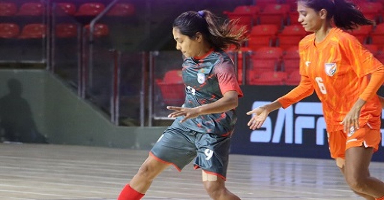 সাবিনার নেতৃত্বে ভারতকে হারাল বাংলাদেশ