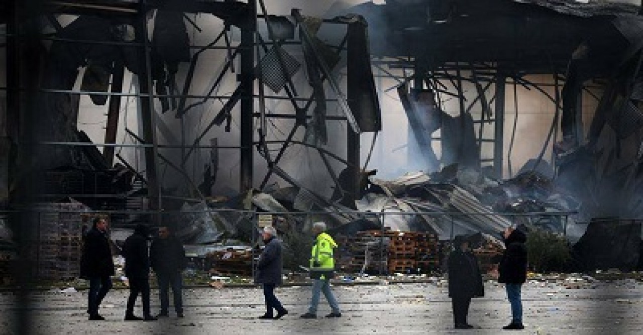 গ্রিসে বিস্কুট কারখানায় ভয়াবহ আগুনে নিহত ৫