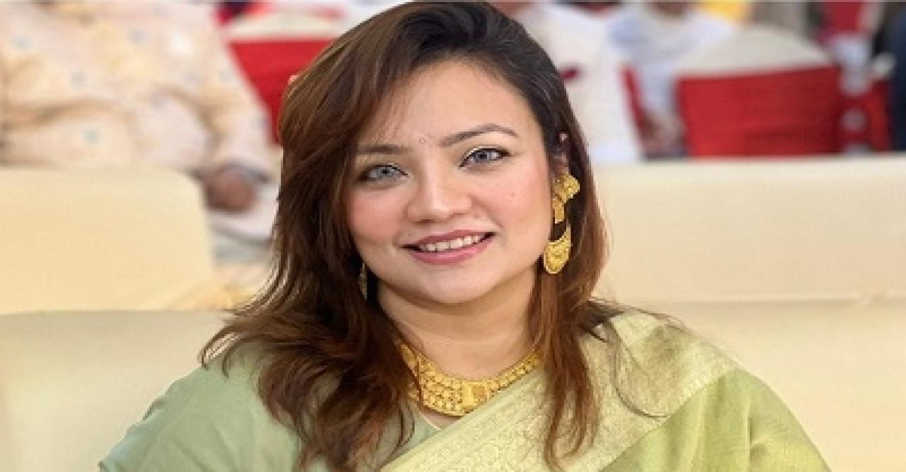 ঢাবি শিক্ষক মোনামীকে হত্যার হুমকি, ফাঁস করলেন একাধিক স্ক্রিনশট