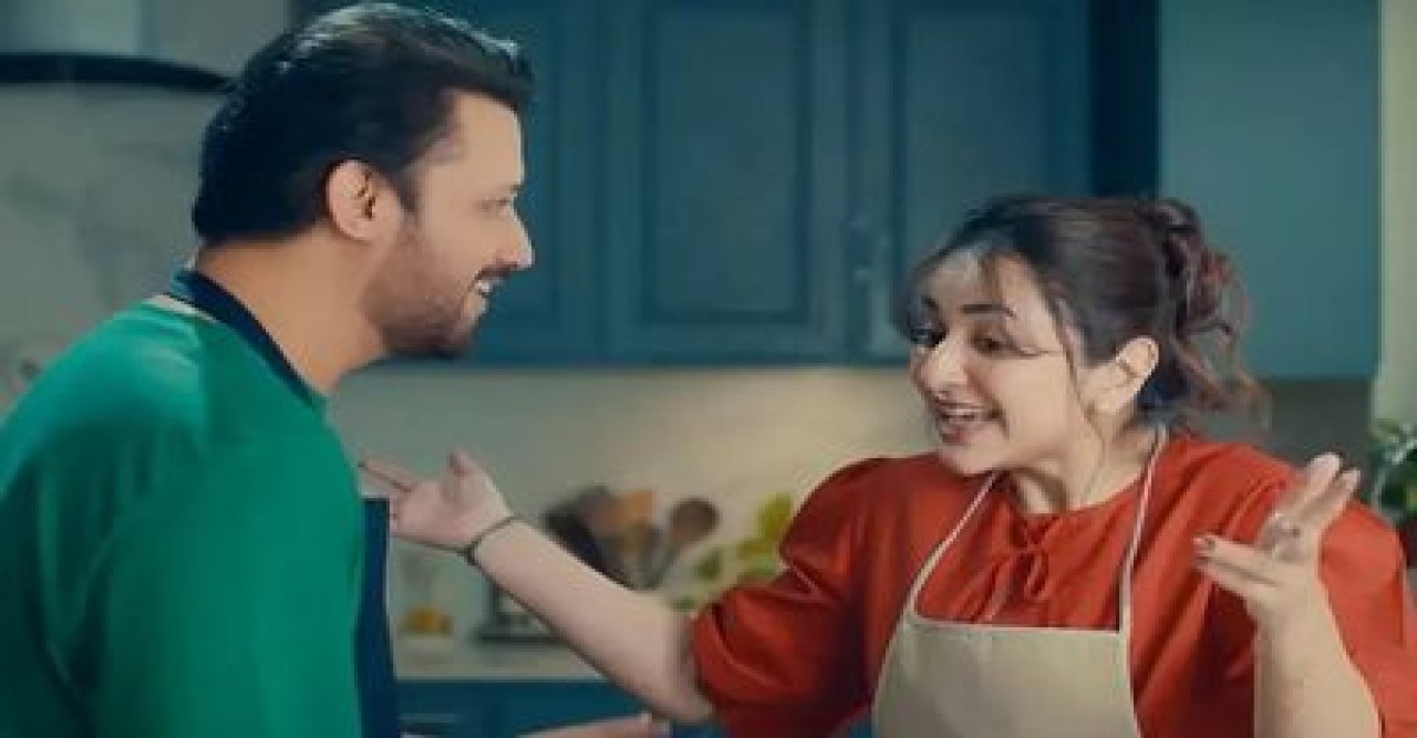 নতুন মিউজিক ভিডিওতে আতিফ-ইয়ুমনা রসায়ন