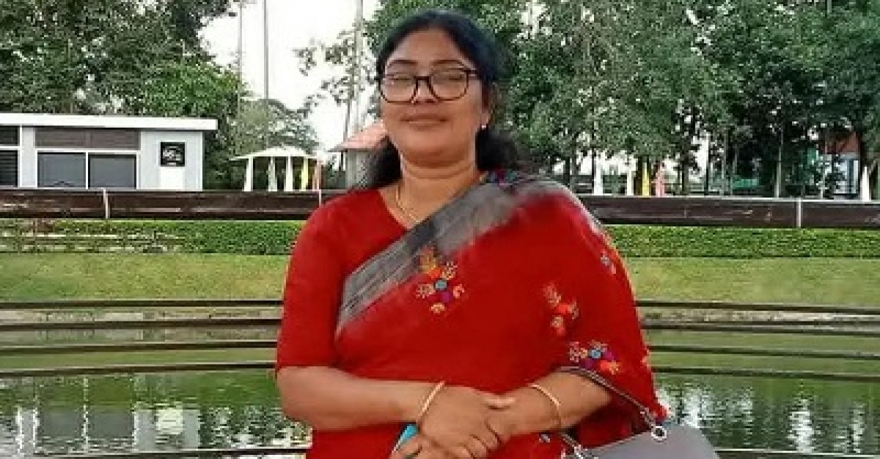থানায় সালিশি বৈঠক করতে এসে আ.লীগ নেত্রী আটক