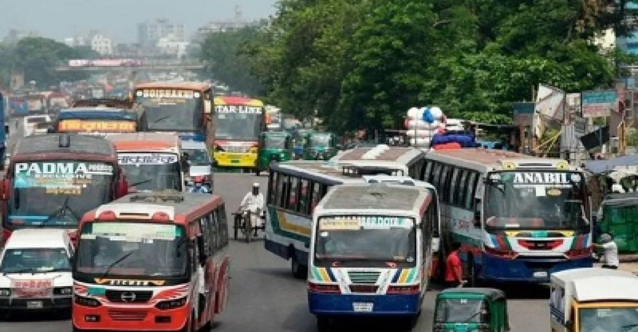 জ্বালানির মূল্য বৃদ্ধির ফলে বাড়ল বাস ভাড়া