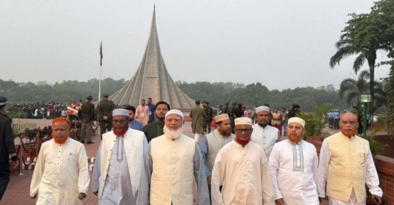 স্বাধীনতা দিবসে স্মৃতিসৌধে বিরোধীদলীয় নেতার শ্রদ্ধা নিবেদন