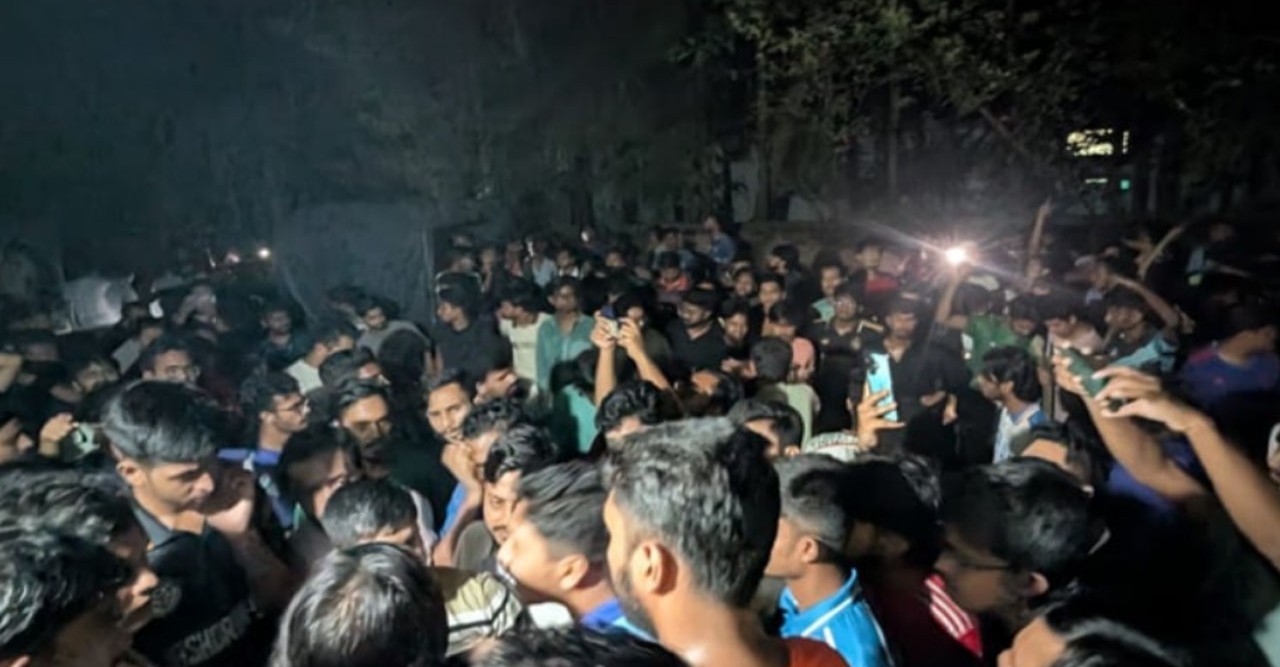 চবিতে সংঘর্ষের ঘটনায় ৫০ শিক্ষার্থী আহত,সব পরীক্ষা স্থগিত