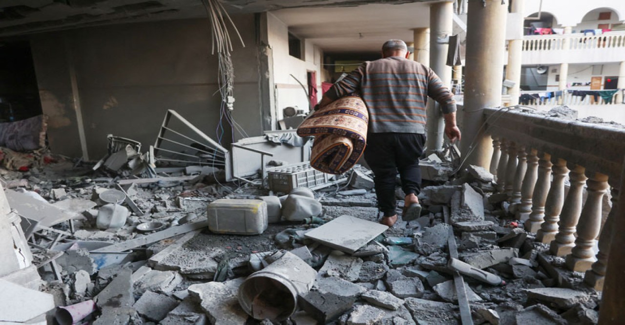 আরও অর্ধশতাধিক ফিলিস্তিনির প্রাণহানি, নতুন করে গাজা সিটি খালি করার নির্দেশ ইসরায়েলের