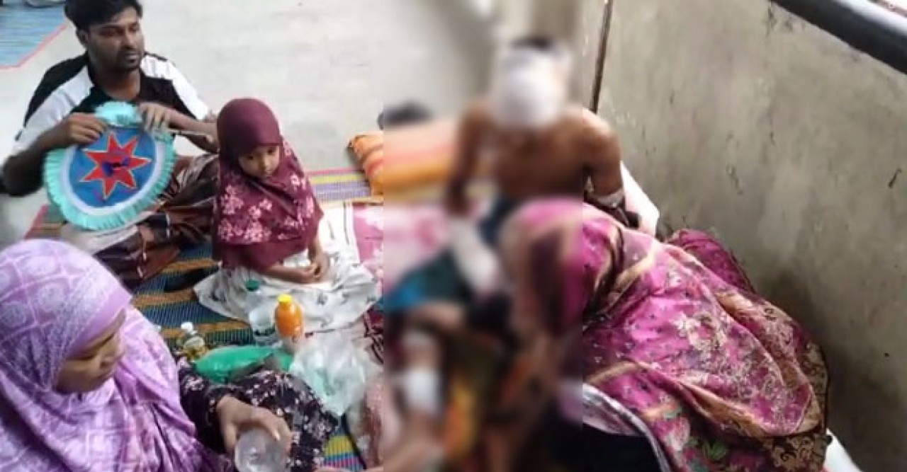 রাজশাহীতে নেশার টাকার জন্য মা-ভাইকে কোপাল মাদকাসক্ত যুবক