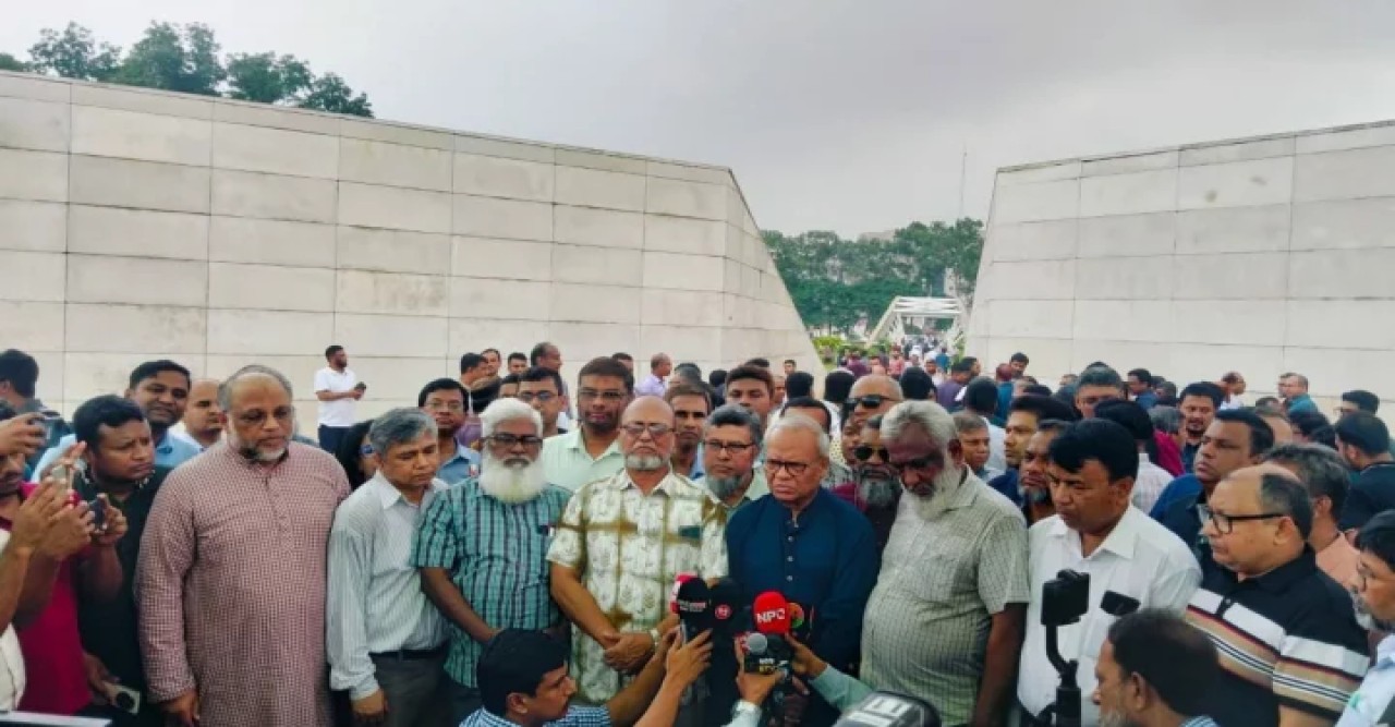 শেখ হাসিনাকে বক্তব্যের সুযোগ দিয়ে জুলাই শহীদদের ভারত অসম্মান করেছে: রিজভী