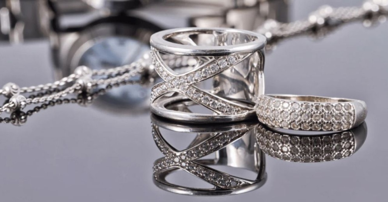 আজ থেকে দেশের ইতিহাসে সর্বোচ্চ দামে বিক্রি হবে রুপা