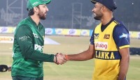 ত্রিদেশীয় সিরিজের ফাইনালে মুখোমুখি পাকিস্তান-শ্রীলংকা