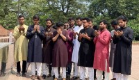 বুদ্ধিজীবী স্মৃতিসৌধে ডাকসুর শিবির সমর্থিত প্যানেলের দোয়া ও মোনাজাত