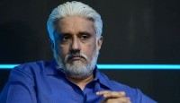 জালিয়াতির অভিযোগে বলিউডের জনপ্রিয় পরিচালক গ্রেফতার
