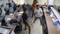 চট্টগ্রামে হুমকির পর প্রকাশ্যে হামলা-ভাঙচুর ও লুট, ভিডিও ভাইরাল
