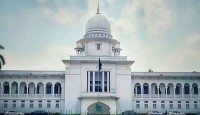 ড. ইউনূসহ সব উপদেষ্টার দেশত্যাগে নিষেধাজ্ঞা চেয়ে রিট