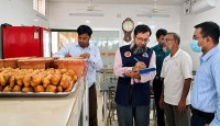 রাজশাহীতে বিএসটিআই’র অভিযানে অলিম্পিয়া সুইটসকে জরিমানা
