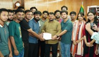 রাসিক প্রশাসকের কাছে রুয়েট শিক্ষার্থীদের স্মারকলিপি প্রদান