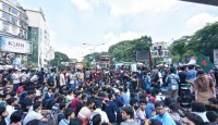 ‎লং মার্চ টু ঢাকা’ কর্মসূচিতে প্রকৌশল শিক্ষার্থীরা