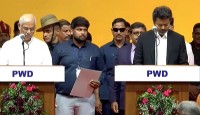 তামিলনাড়ুর মুখ্যমন্ত্রী হিসেবে শপথ নিলেন বিজয়